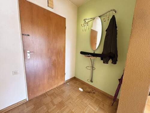 Eingangsbereich mit Garderobe - 