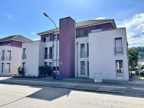 Bild 1 - Moderne Vierzimmerwohnung mit klarer Raumstruktur 