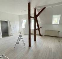 Modernisierte DG-Wohnung mit 3 Zimmern & gr. Wohnküche*nur 200m zum S Hilbersdorf* - Chemnitz Ebersdorf