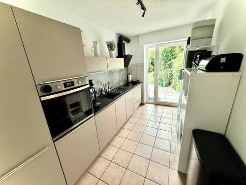 Küche.jpg - großzügige Erdgeschosswohnung mit Gartennutzung