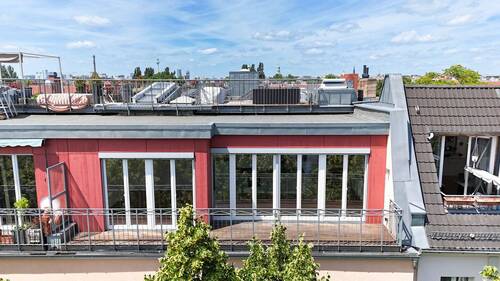 Hausansicht - Etagenwohnung mit 100,00 m&sup2; in Berlin zum Kaufen