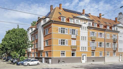 Außenansicht - Historisches Ambiente und moderner Wohnkomfort - 4 Zimmer in Top-Lage