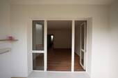 Blick ins Wohnzimmer - 