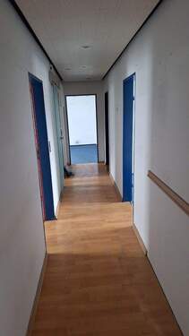 Flur - Etagenwohnung mit 91,00 m² in Ludwigshafen am Rhein zum Kaufen