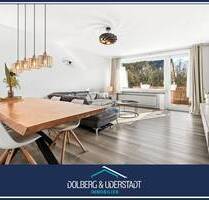 Direkt am Wald ! Modernisierte 4-Zimmer-Wohnung mit Südbalkon, Vollbad, Gäste-WC und 2 Kellerräumen - Hamburg / Rahlstedt