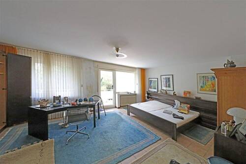 Schlafzimmer mit Balkon - 