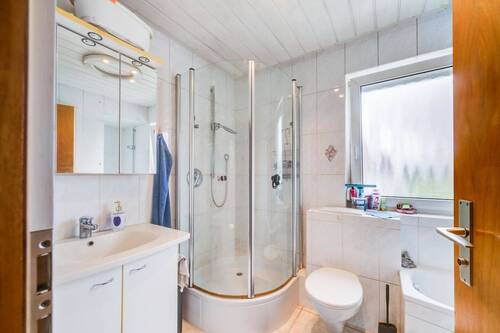 Badezimmer OG - aktuell - 