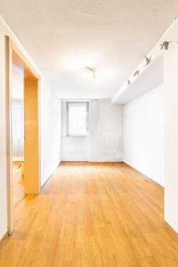 Zimmer EG - Einfamilienhaus mit 80,00 m&sup2; in Marktheidenfeld zum Kaufen