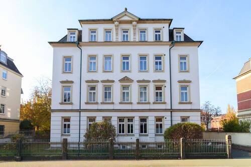Außenansicht - 2 Zimmer Etagenwohnung zum Kaufen in Dresden