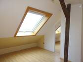 kleiner Raum im Spitzboden - 