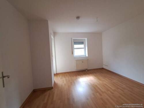 Schlafzimmer - Etagenwohnung mit 60,00 m² in Freiberg zur Miete