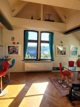 Kochen+Essen mit Schlossblick - 4 Zimmer Etagenwohnung in Diez