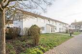 Außenansicht - +++ Grüne, ruhige Siedlungslage! - Gepflegte 3-Zimmer-Wohnung mit Süd-Balkon und TG-Stellplatz +++