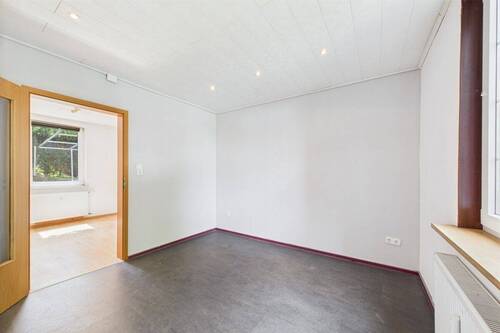 CAM03586G0-PR0048-STILL013 - 