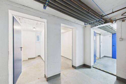 CAM03586G0-PR0048-STILL023 - 