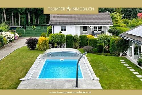 Titelbild - Attraktives Anwesen mit zwei Wohnhäusern, Pool & Vermietungspotenzial - ca. 5 km zur Ostsee