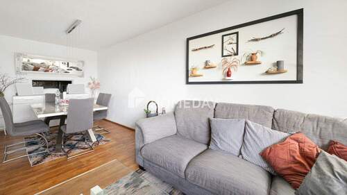 Wohnzimmer 3 - 3 Zimmer Etagenwohnung in Kerpen