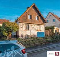 Kernsanierungsbedürftiges Einfamilienhaus mit Garage in toller Lage von Schwaikheim