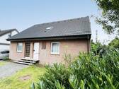 Straßenansicht - Hauseingang - 6 Zimmer Einfamilienhaus zum Kaufen in Greven