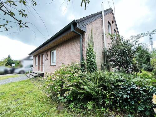  Straßenansicht - 6 Zimmer Einfamilienhaus in Greven