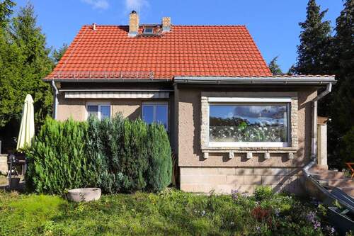 Titelbild - 4 Zimmer Einfamilienhaus zum Kaufen in Dresden
