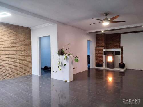 Wohnen EG - Gemütliches, freistehendes Einfamilienhaus mit Einliegerwohnung in toller Lage!