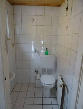 WC - Mehrfamilienhaus, Wohnhaus mit 112,00 m&sup2; in Völklingen zum Kaufen