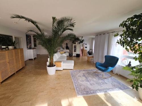 Wohnzimmer.png - 3 Zimmer Etagenwohnung in Leonberg