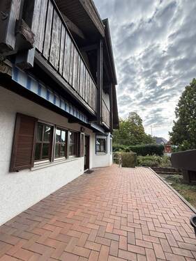 Terrasse mit Südausrichtung - 4 Zimmer Einfamilienhaus in Nürnberg