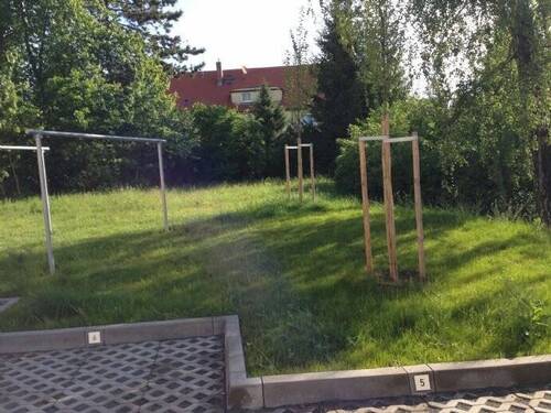 Garten mit Trockenplatz - 