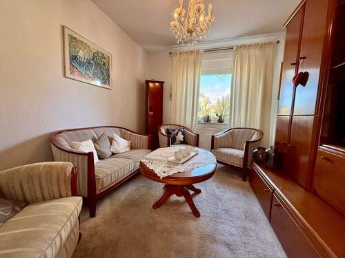 Gästezimmer EG rechts - 1 Zimmer Mehrfamilienhaus, Wohnhaus in Neustadt am Rübenberge