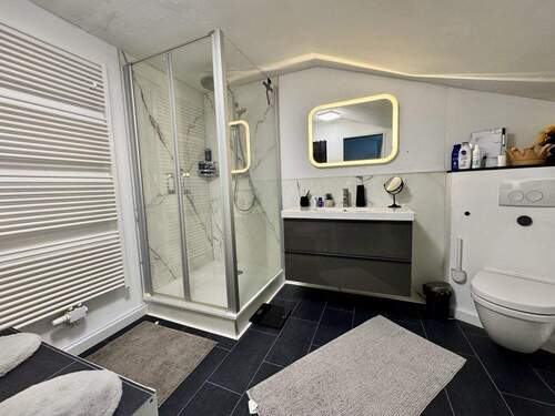 Badezimmer Dachgeschoss - 