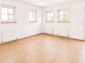 Wohnzimmer - 3 Zimmer Etagenwohnung zur Miete in Markranstädt