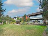 Hausansicht von Garten - 