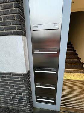 moderner Eingang - 2 Zimmer Etagenwohnung in Düsseldorf