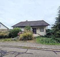 PREISREDUKTION: Modernisierungsbedürftiges Einfamilienhaus in guter Lage von Bürstadt-Bobstadt - Bürstadt / Bobstadt