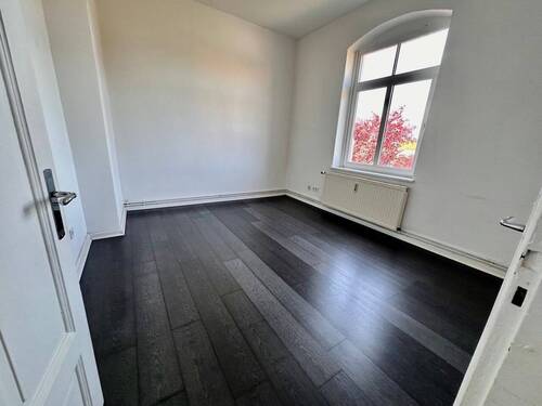 Raum I - 4 Zimmer Büro in Neustadt am Rübenberge