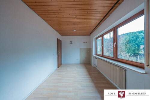 Kinderzimmer EG Bild 2 - 