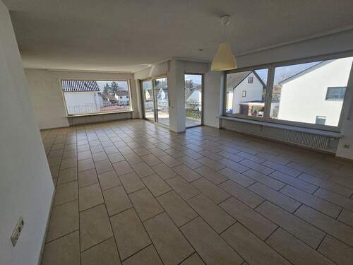 Wohnen 2 - Etagenwohnung mit 140,00 m&sup2; in Euerdorf zum Kaufen