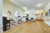 Wohnzimmer - 2 Zimmer Etagenwohnung zum Kaufen in Düsseldorf