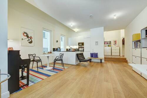 Wohnzimmer - 2 Zimmer Etagenwohnung zum Kaufen in Düsseldorf