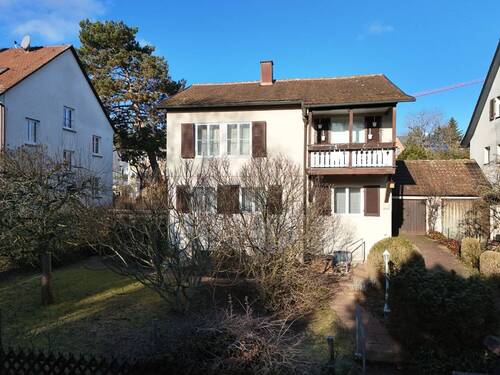 Ansicht Frontseite - 7 Zimmer Mehrfamilienhaus, Wohnhaus in Stuttgart