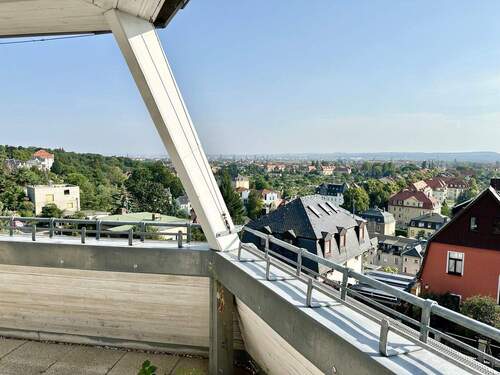 großer Balkon - 