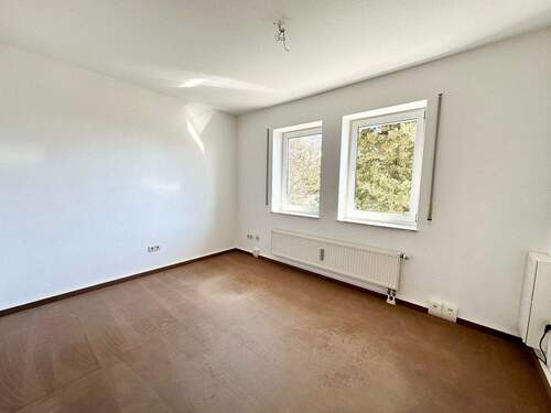 Zimmer 3 - 