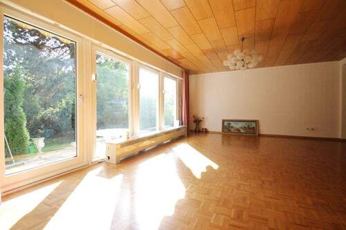Wohnzimmer 1 - Einfamilienhaus mit Garage im schönen Berlin Mariendorf zum Kauf