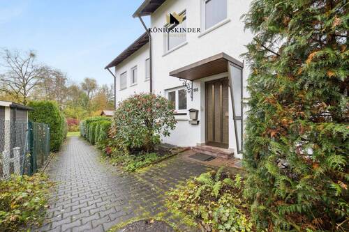 Eingangsbereich - Charmantes Reihenmittelhaus in ruhiger Lage von Holzheim-Ursenwang