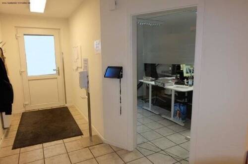 Büro - Büro mit 240,00 m&sup2; in Hahn zur Miete