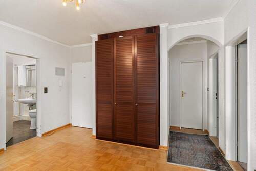 Flur (14,35 m²) ... - Etagenwohnung mit 101,10 m&sup2; in Bremen zum Kaufen