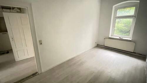 Schlafzimmer 1 - 3 Zimmer Etagenwohnung in Chemnitz