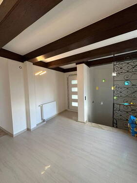 Bild 3 - 4 Zimmer Etagenwohnung in Uhingen